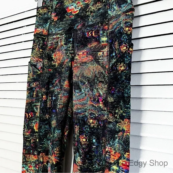 lululemon athletica | Fast and Free Tight 25" *Non-Reflective Nulux Glitch - Picture 2 of 8